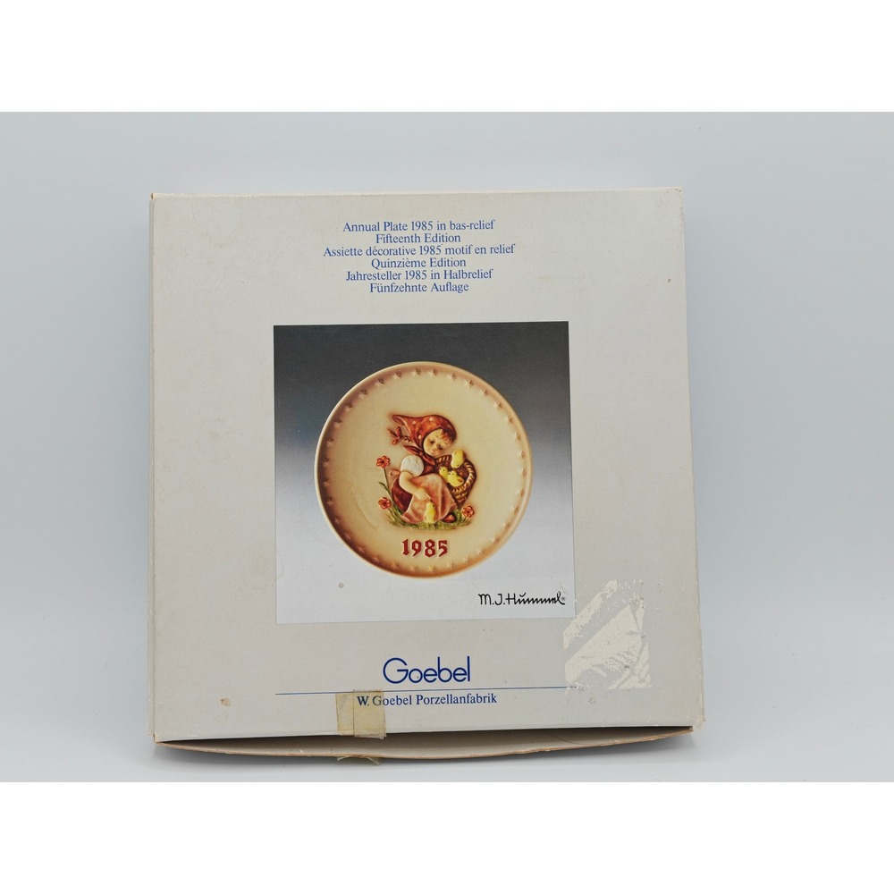 Goebel MJ Hummel 1985 Annual Plate 15th Edition Chick Girl Hum‎ 278 West Germany